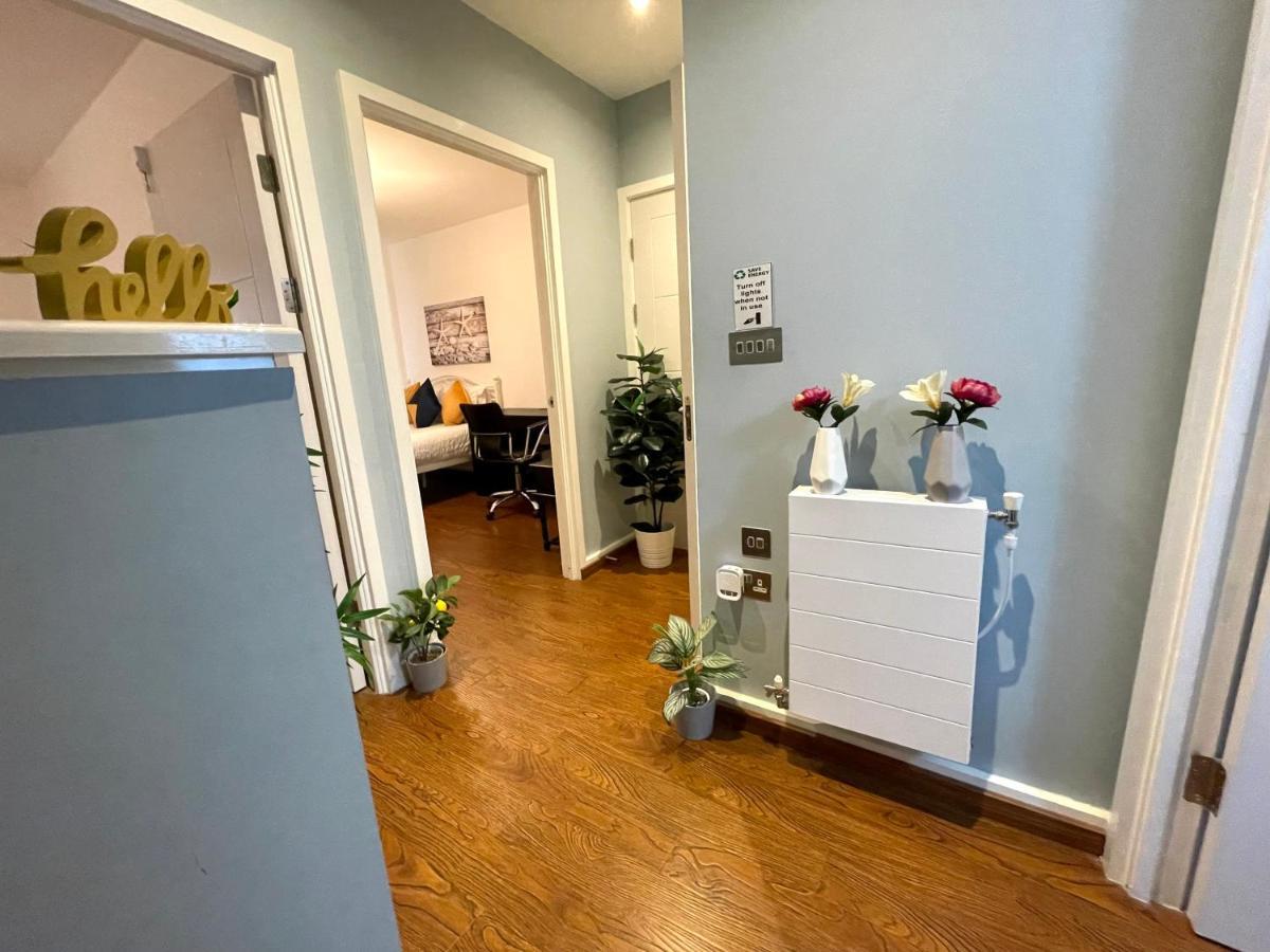 London Stratford Luxury House, 5 Minutes Walk Station, Westfield, 3 Bedrooms 3 Bathrooms, Reception, Garden, Parking Eksteriør bilde
